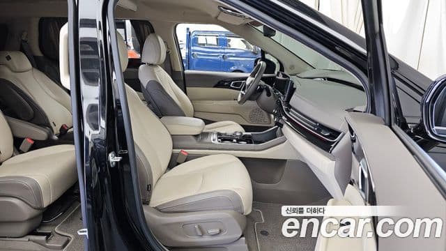 Kia Carnival 2025 — Фото 11/20