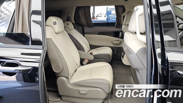 Kia Carnival 2025 — Фото 12/20