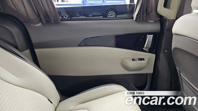 Kia Carnival 2025 — Şəkil 6/37