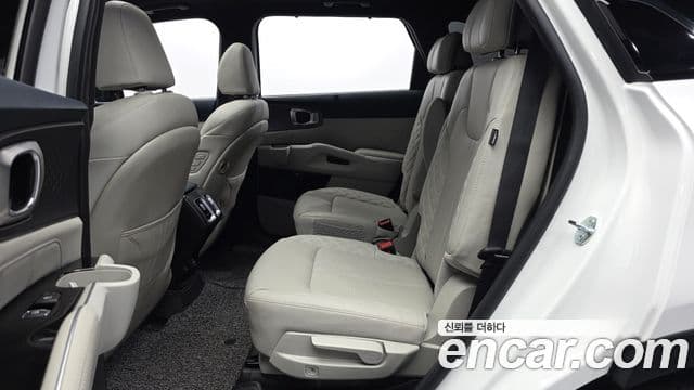 Kia Sorento 2024 — Photo 23/34