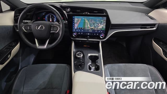 Lexus RZ450e 2023 — Şəkil 8/32