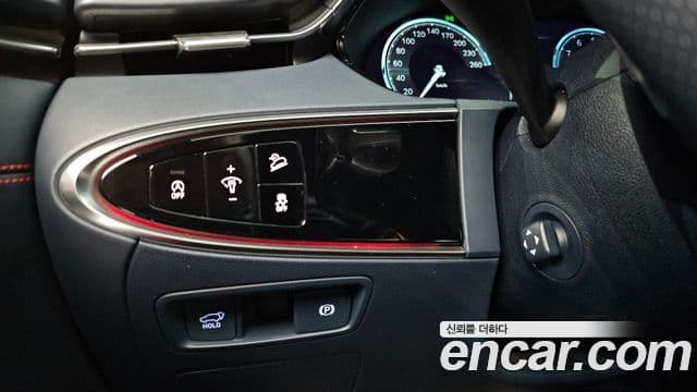 Genesis GV70 2021 — ფოტო 10/38