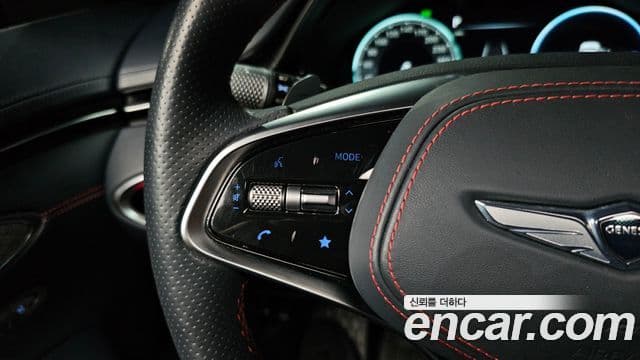 Genesis GV70 2021 — ფოტო 8/38