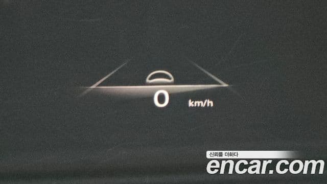 Genesis GV70 2021 — ფოტო 32/38