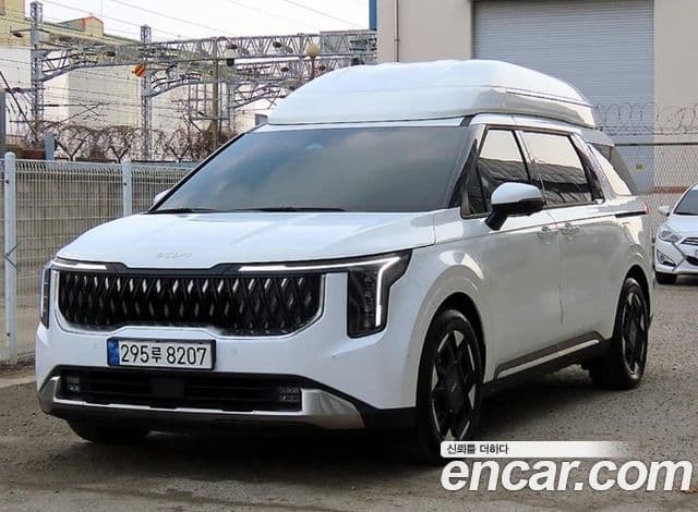 Kia Carnival 2024 — ფოტო 4/20