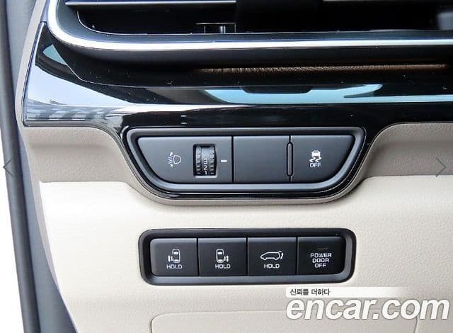 Kia Carnival 2024 — ფოტო 3/20