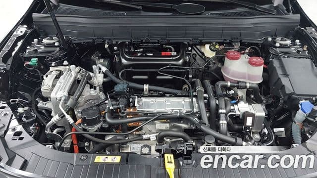 Mercedes-Benz EQB 2025 — ფოტო 14/18