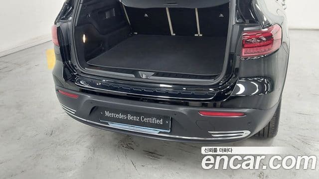 Mercedes-Benz EQB 2025 — ფოტო 3/18
