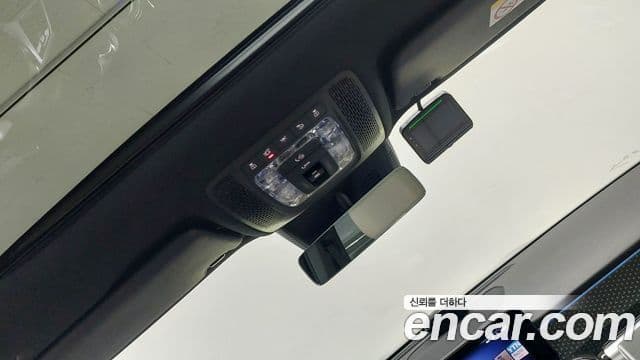 Mercedes-Benz EQB 2025 — ფოტო 15/18