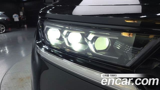 Kia Sorento 2022 — ფოტო 14/33