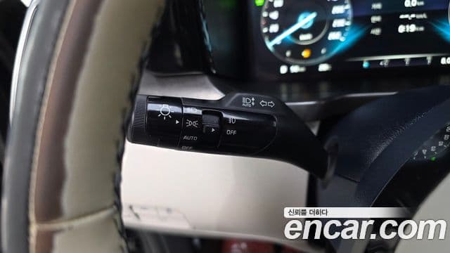 Kia Sorento 2022 — ფოტო 7/33