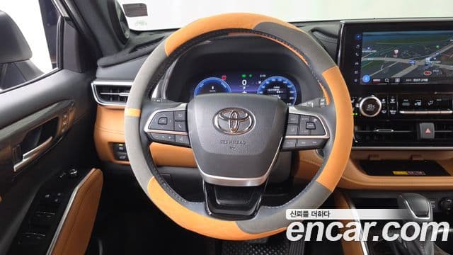Toyota Highlander 2025 — Фото 13/20