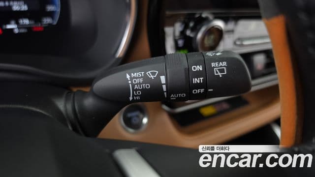 Toyota Highlander 2025 — Photo 11/35
