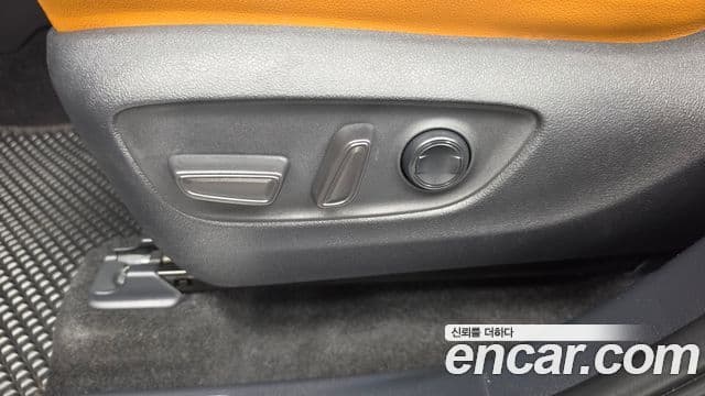 Toyota Highlander 2025 — Photo 1/35