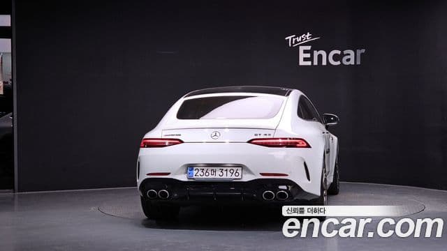 Mercedes-Benz AMG GT 2023 — Photo 26/40