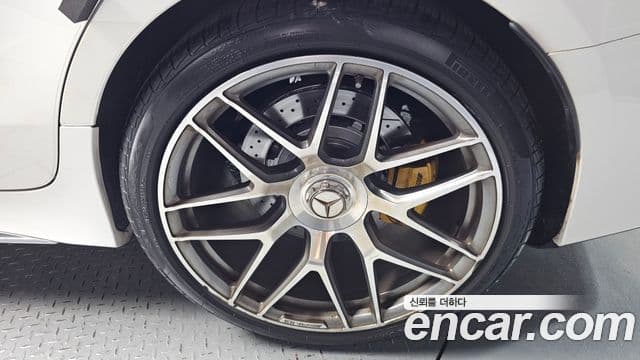 Mercedes-Benz AMG GT 2023 — Photo 33/40