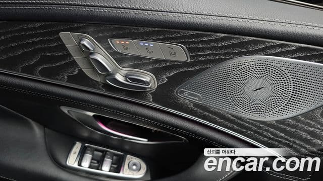 Mercedes-Benz AMG GT 2023 — Photo 8/40