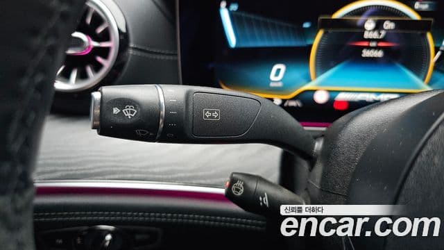 Mercedes-Benz AMG GT 2023 — Photo 27/40