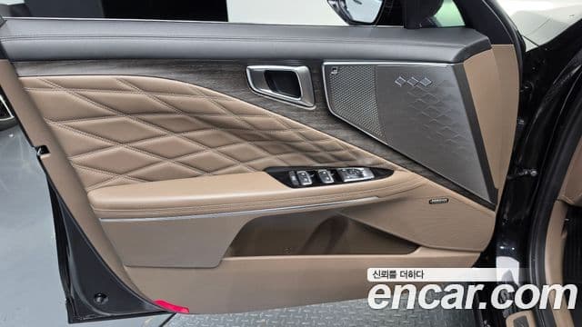 Kia K8 2021 — Photo 28/31