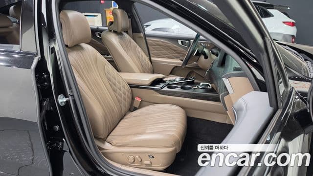 Kia K8 2021 — Photo 8/31