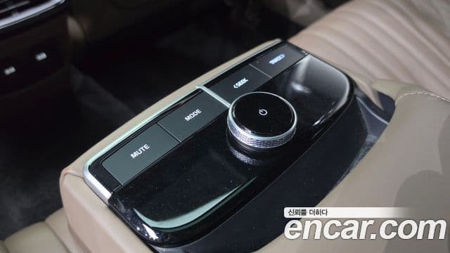 Kia K8 2021 — Photo 27/31