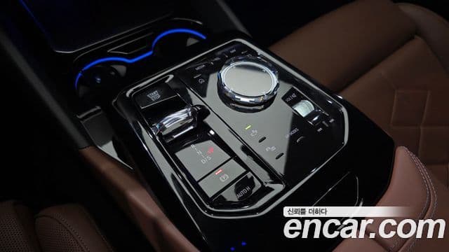 BMW 5 Series 2024 — ფოტო 17/20
