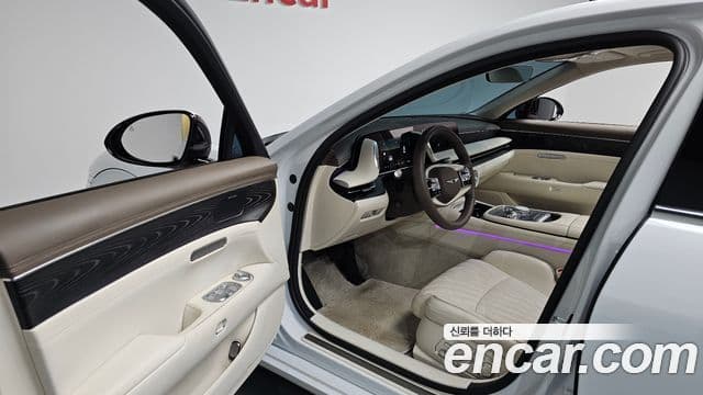Genesis G90 2022 — Şəkil 13/38
