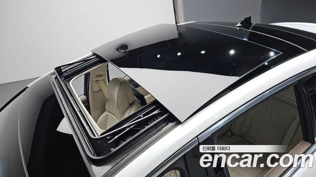 Genesis G90 2022 — Şəkil 14/38