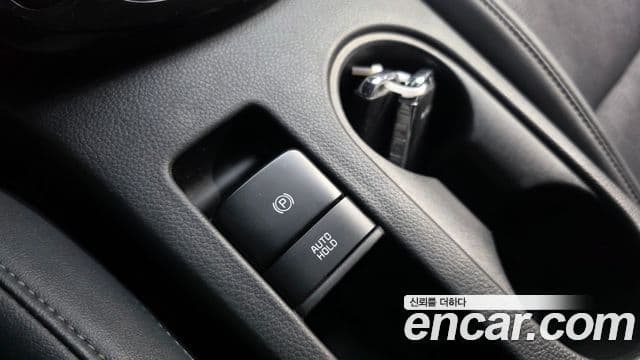 Kia Seltos 2022 — Şəkil 30/32
