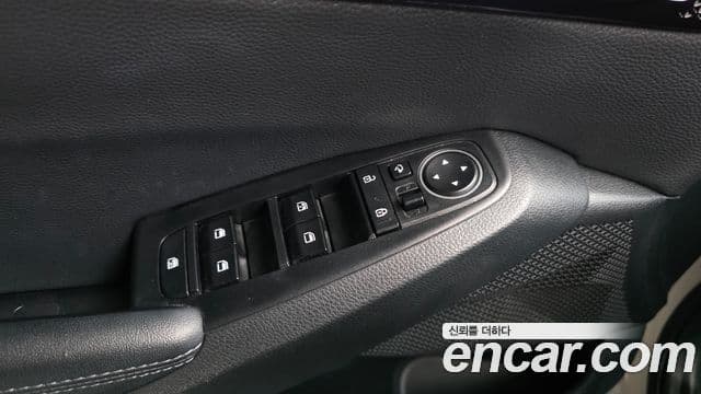 Kia Seltos 2022 — Şəkil 22/32