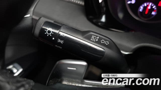 Kia K5 2022 — Şəkil 10/30