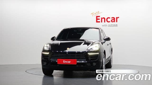 Porsche Macan 2018 — Şəkil 19/31