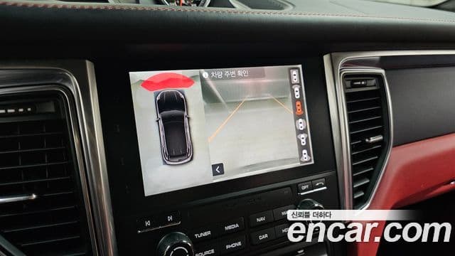 Porsche Macan 2018 — Şəkil 24/31