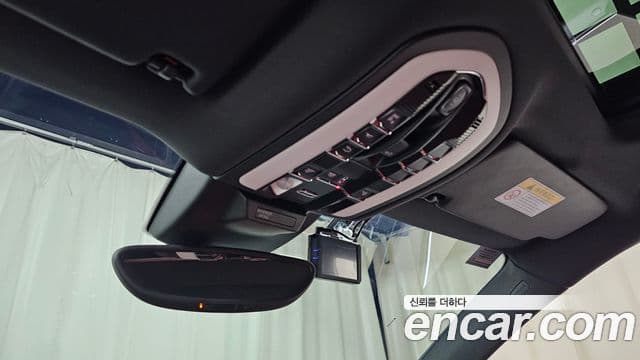 Porsche Macan 2018 — Şəkil 10/31