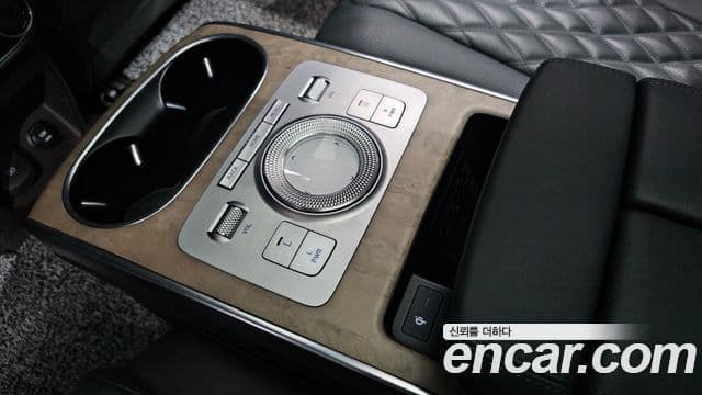 Genesis GV80 2022 — Şəkil 10/33