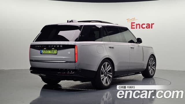 Land Rover Range Rover 2025 — Photo 19/20