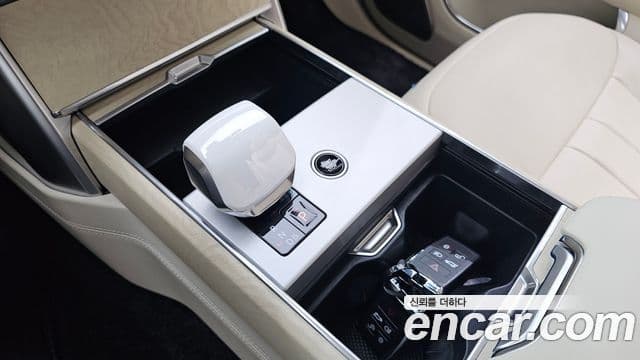Land Rover Range Rover 2025 — Photo 1/20
