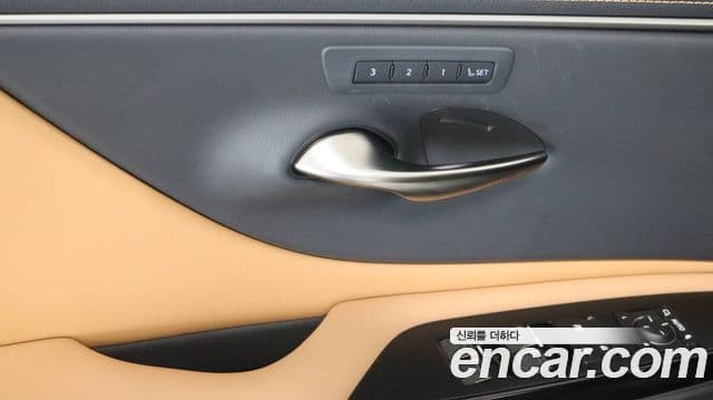 Lexus ES300h 2025 — Şəkil 12/14