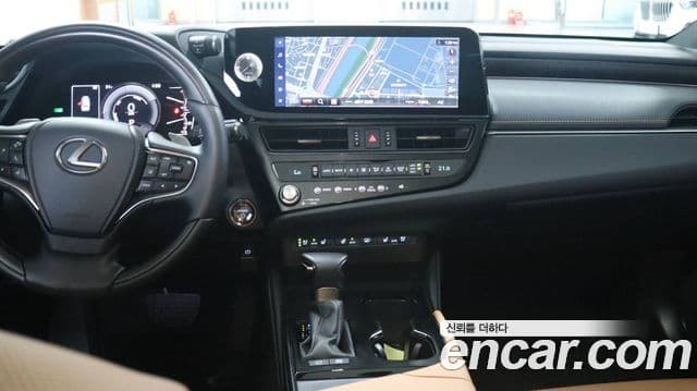 Lexus ES300h 2025 — Şəkil 11/14
