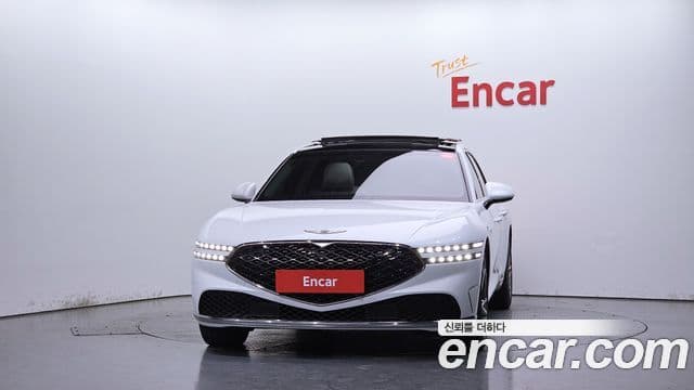 Genesis G90 2022 — Photo 17/31