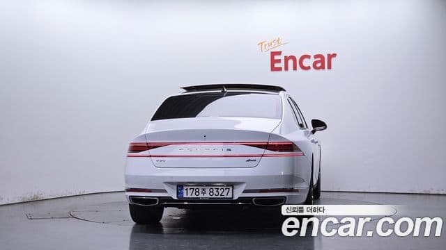 Genesis G90 2022 — Photo 7/31
