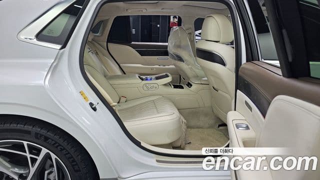 Genesis G90 2022 — Photo 21/31