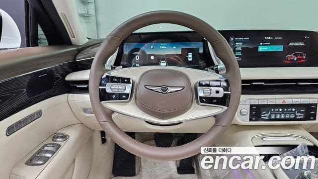 Genesis G90 2022 — Photo 8/31