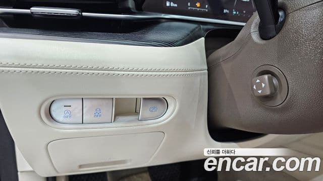 Genesis G90 2022 — Photo 6/31