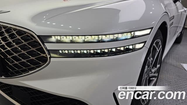 Genesis G90 2022 — Photo 15/31