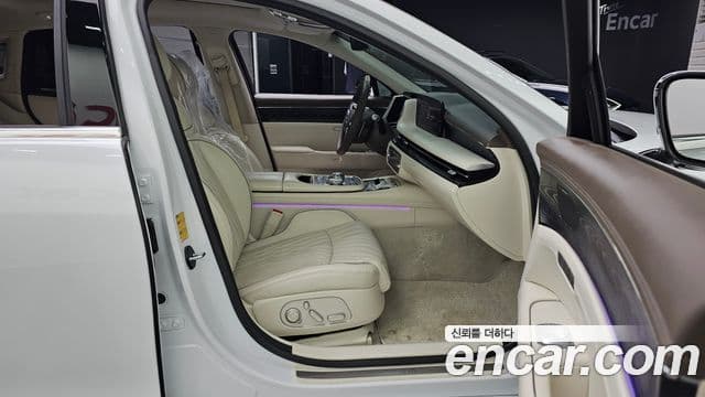 Genesis G90 2022 — Photo 19/31