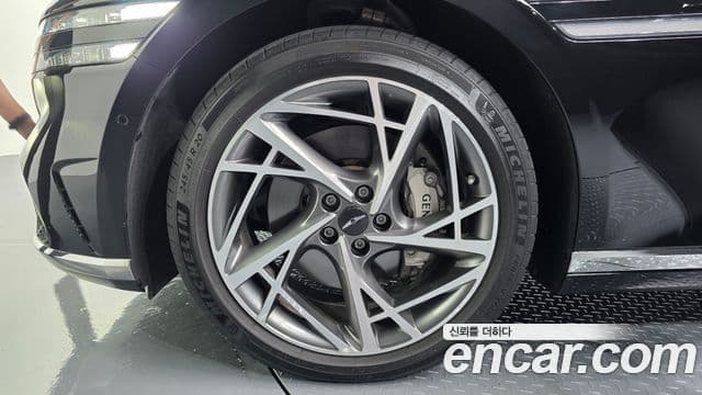 Genesis G90 2024 — ფოტო 28/34