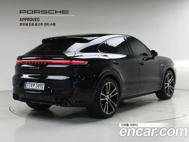 Porsche Cayenne 2025 — ფოტო 14/20