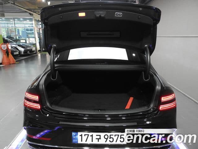 Genesis G80 2024 — Photo 18/20