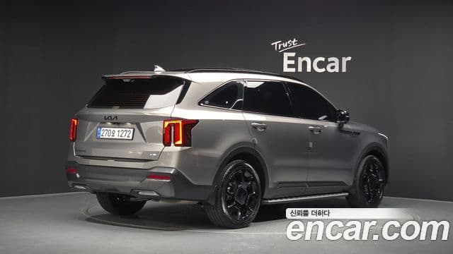 Kia Sorento 2025 — Фото 1/20